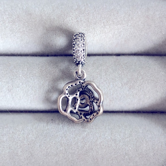 Pandora rose dangle charm - Picture 2 of 2